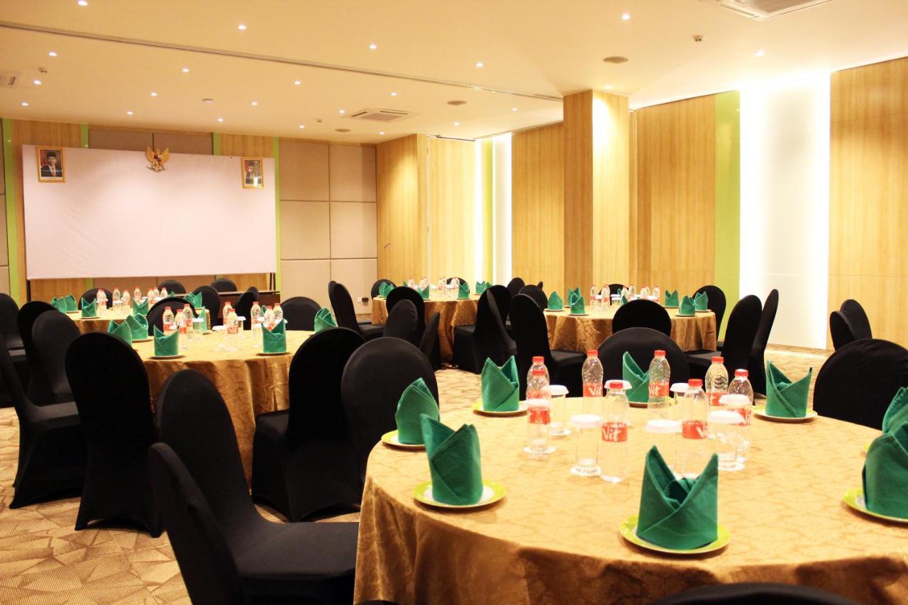 Zest Parang Raja Solo By Swiss-Belhotel International Bonorejo Eksteriør bilde